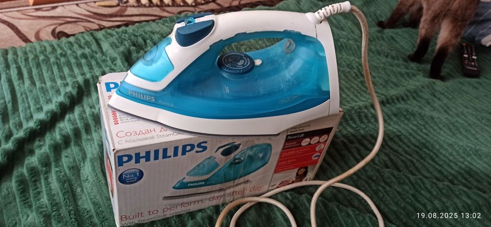 Утюг для глажения с паром