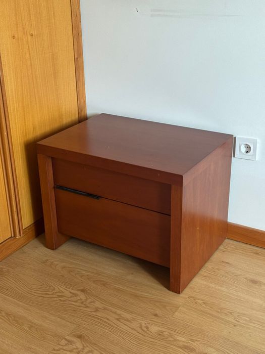 Conjunto Mobilia de Quarto - Madeira - Excelente Estado