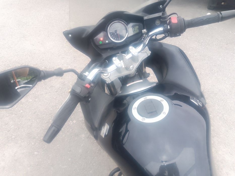 Срочно продам  suzuki gsr 250s