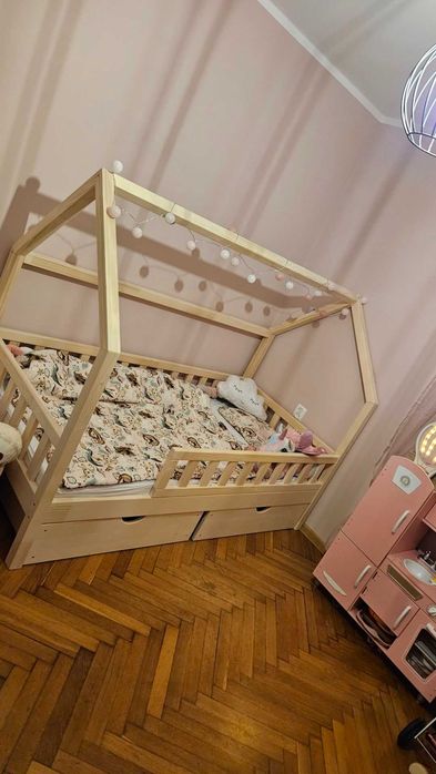 Łóżko Łóżeczko Domek z barierką ! Stelaż GRATIS !