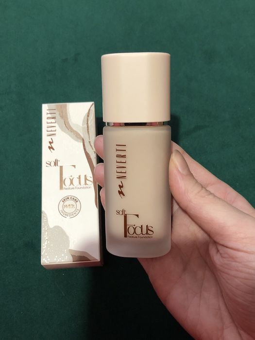 Тональний крем від NEVERTI