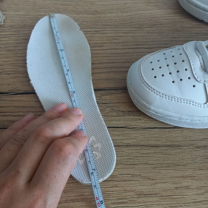 Кросівки кеди білі від Nike 28