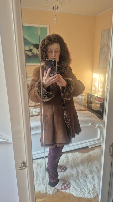 Bardzo ładny kozuszek naturalny sprzedam