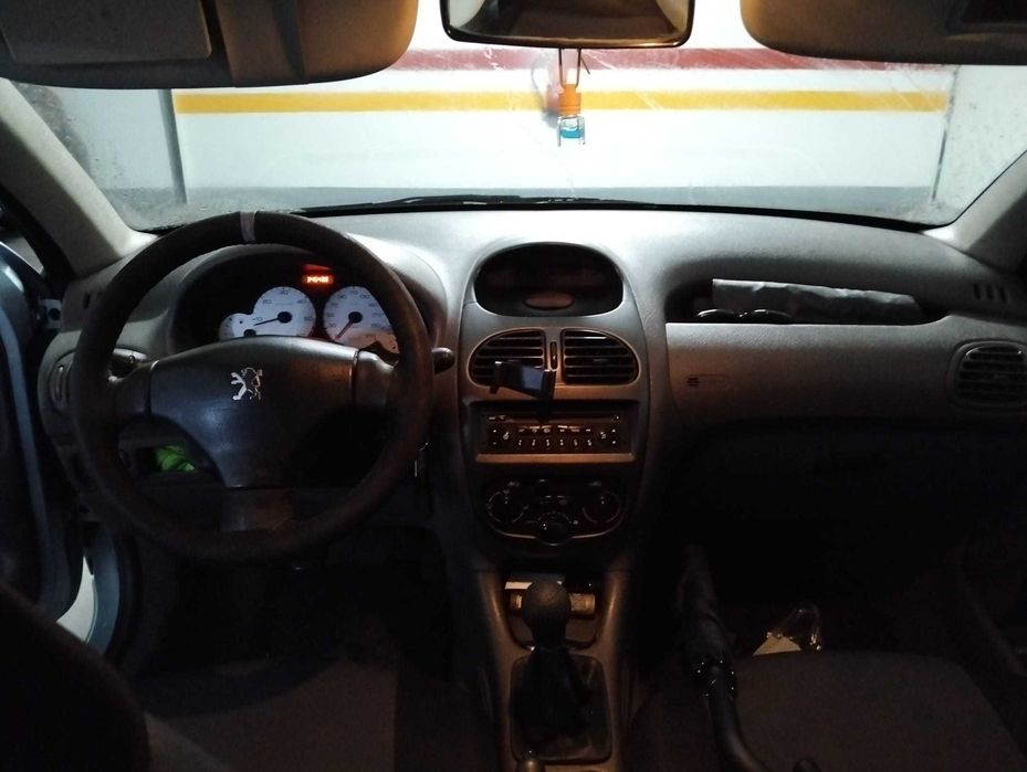 Peugeot 206 hdi com AC