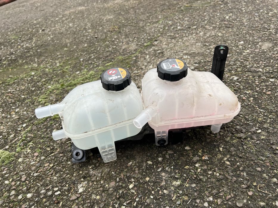 Hyundai Ioniq 5 бачок антифрізу в наявності