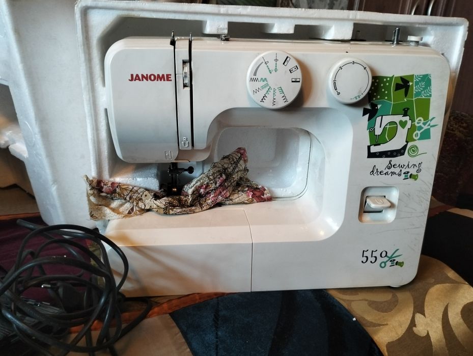 Швейна машинка Janome 550 (Джаноме)