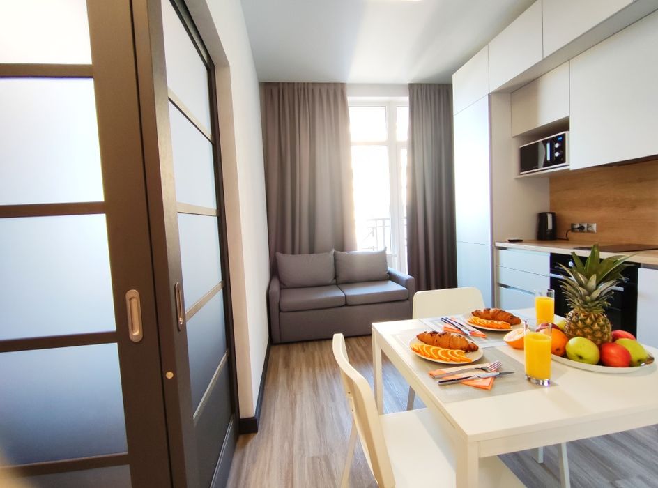 Подобово.Посуточно.Аркадия.Шикарная квартира с террасой,вид моря