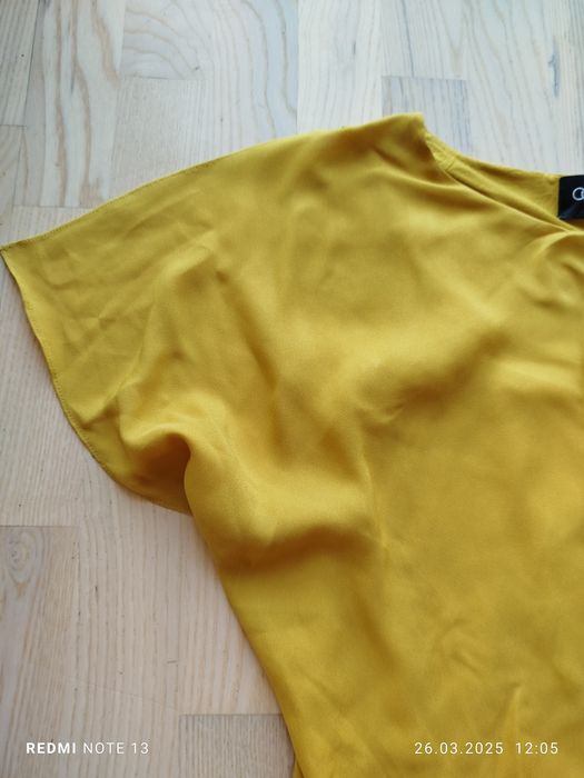 Żółta elegancka wizytowa asymetryczna bluzka Ochnik M