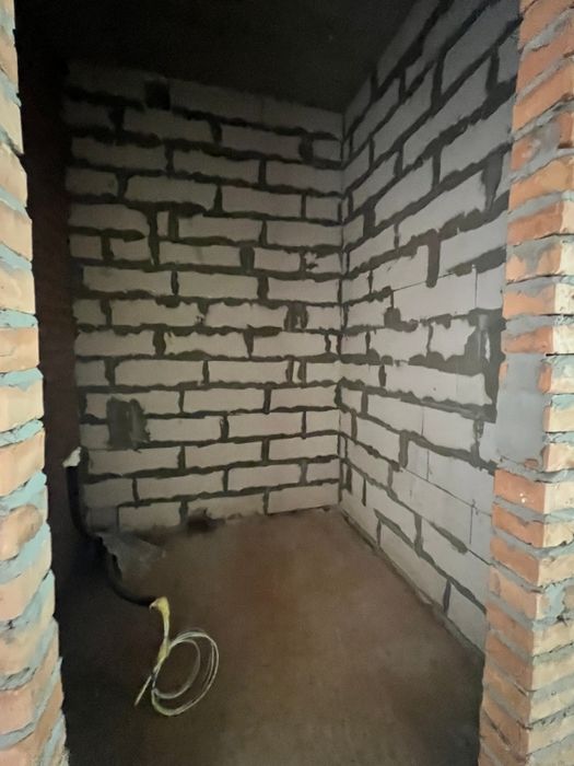 Будинок з гаражем + сховище! Білогородка