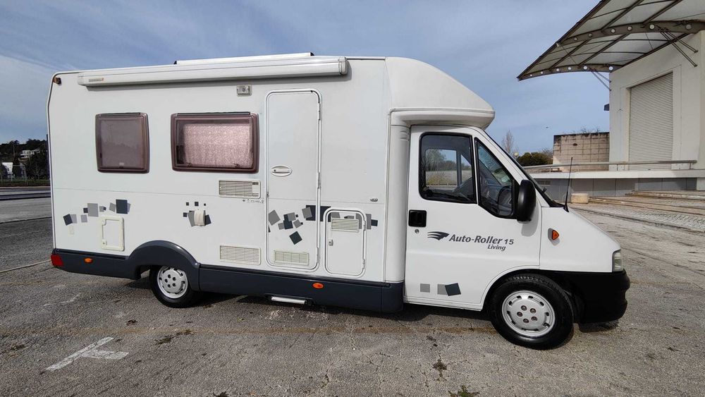 Autocaravana Roller Team Auto-Roller 15 Living