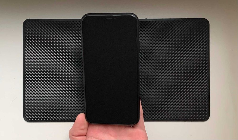 Почти новый - iPhone XR - 128 гб - 86% АКБ - BLACK - NEVERLOCK