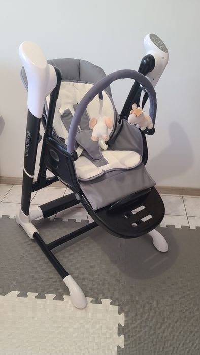 Стільчик для годування гойдалка