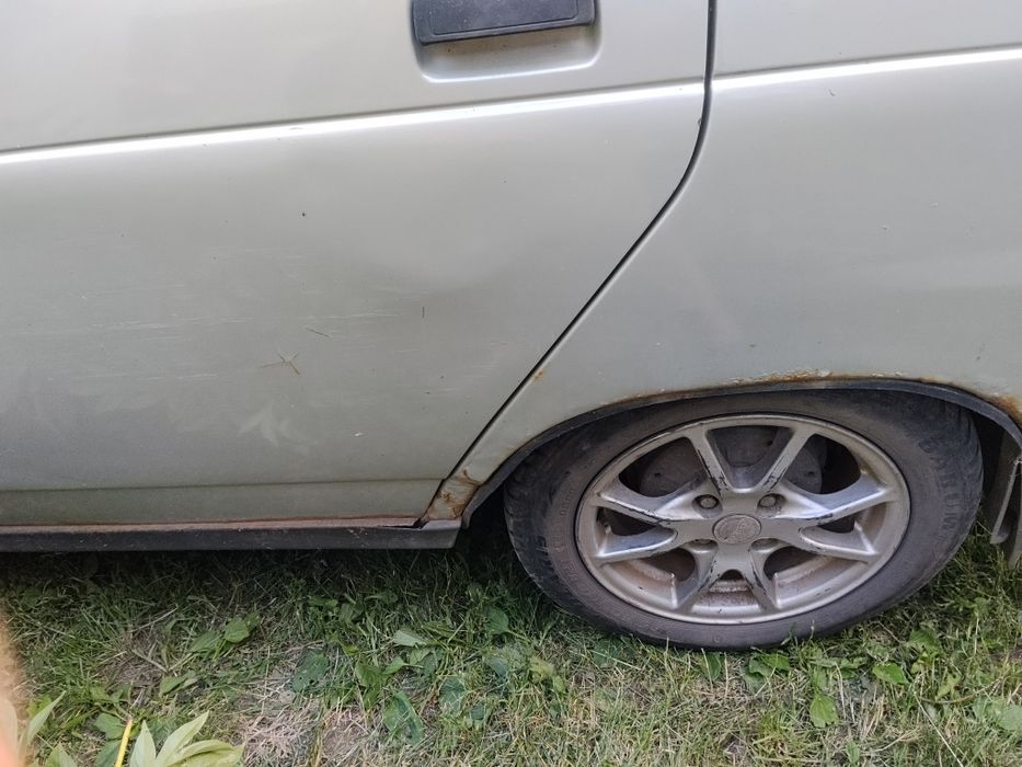 Продам ваз 2112,на ходу.