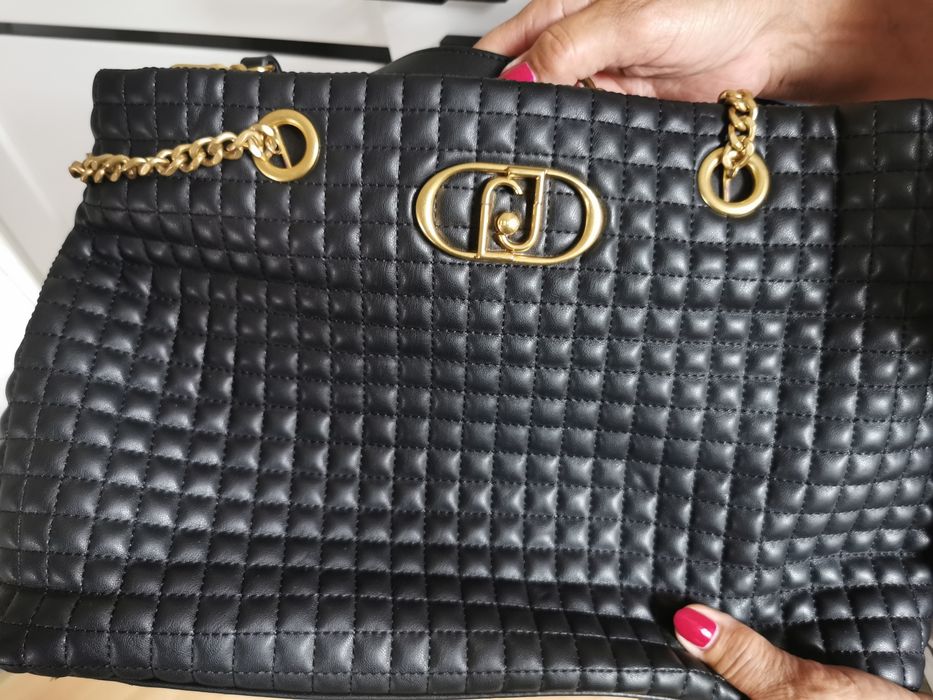 Liu Jo Torebka M Satchel NF2232 E0426 Czarny