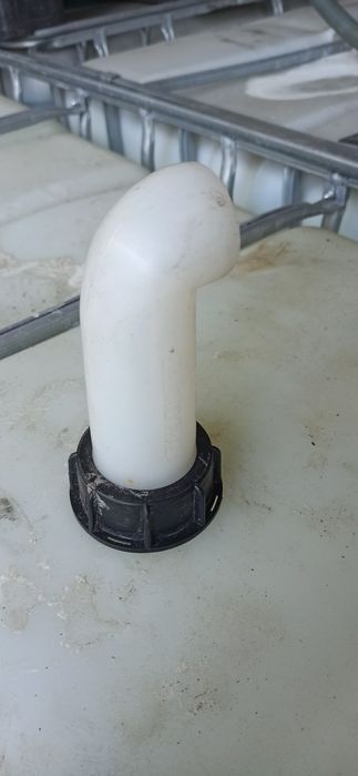 Горловина для зливу еврокуба