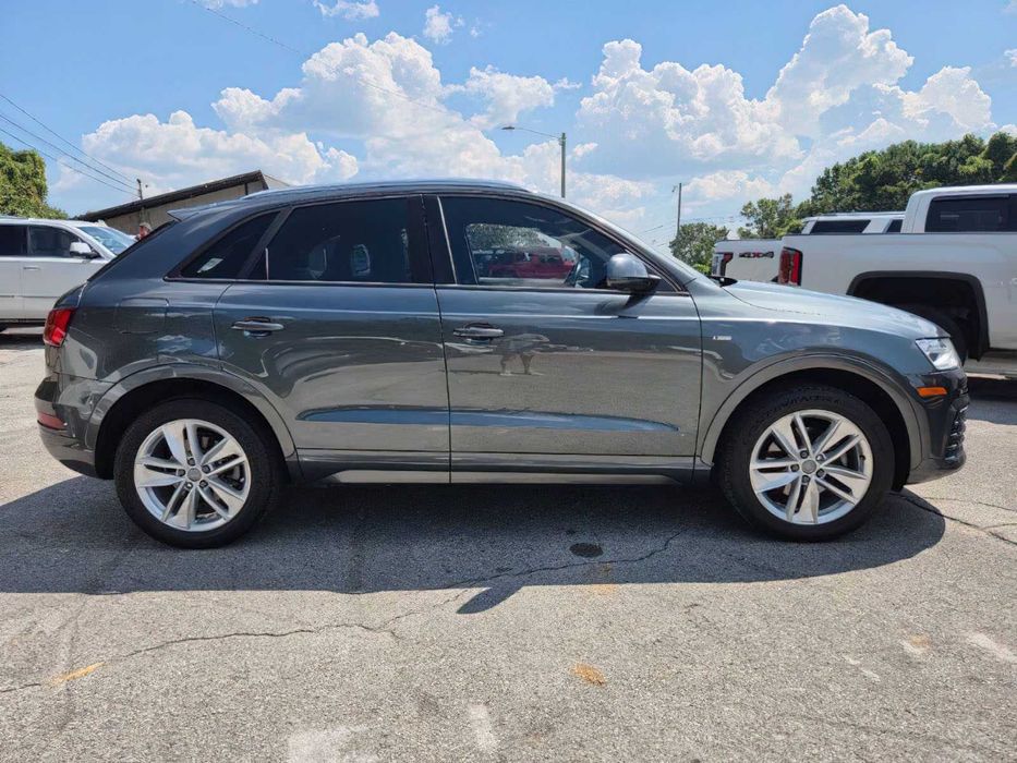 Audi Q3      2018