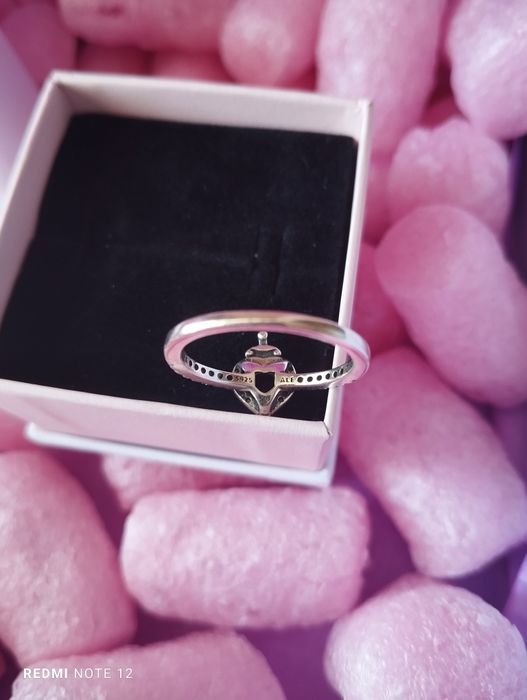 Pierścionek zaręczynowy serce srebrny pandora srebro 925 z kamien