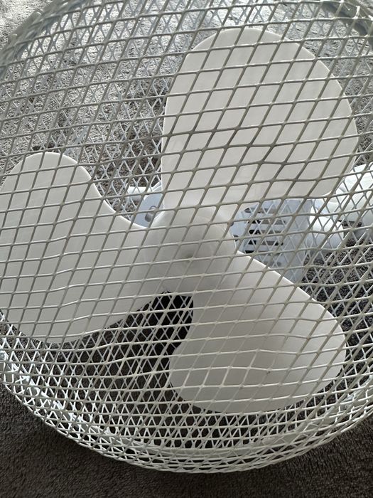 Вентилятор настільний.