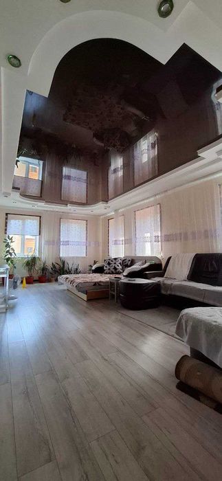 Продается дом  в Центре.