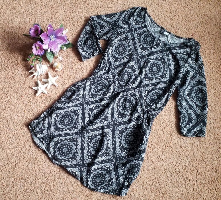 Sukienka tunika we wzory H&M Divided