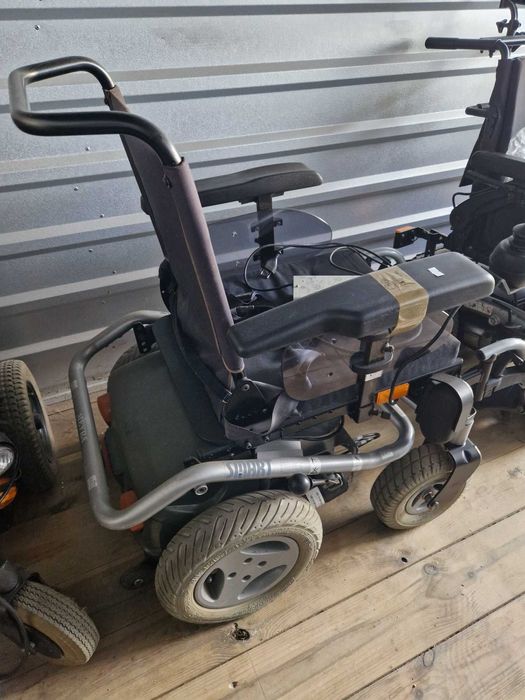 Wózek inwalidzki elektryczny MEYRA SMART siedzisko 44 cm - 30