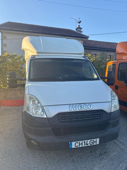 IVECO Daily 50C17 com Cama e Sofagem de Parque (Carta B+E)