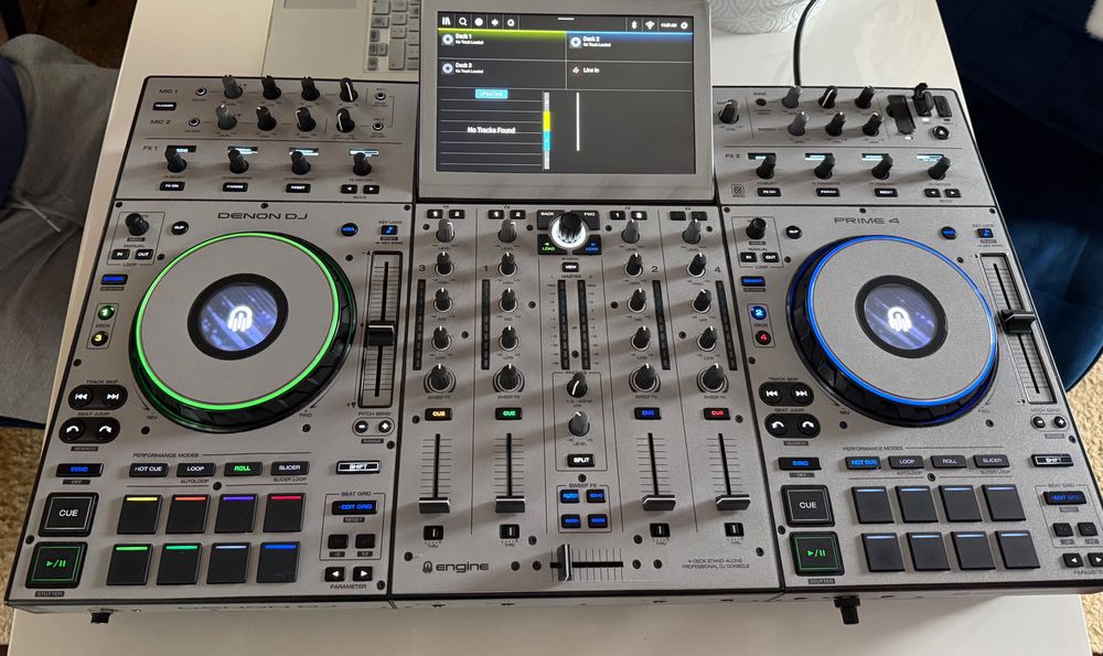 DENON PRIME 4+ plus DJ standalone