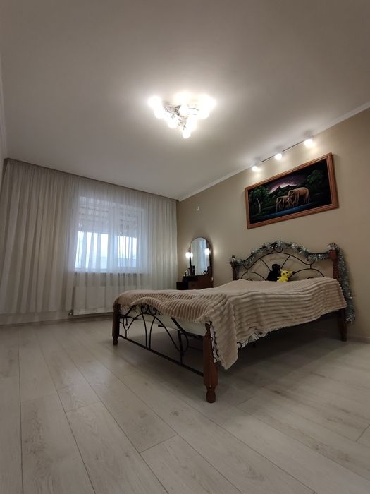 Продаємо добротний будинок селище Молодіжне