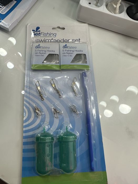 Nowe akcesoria do łowienia ryb - oryginalnie zapakowany