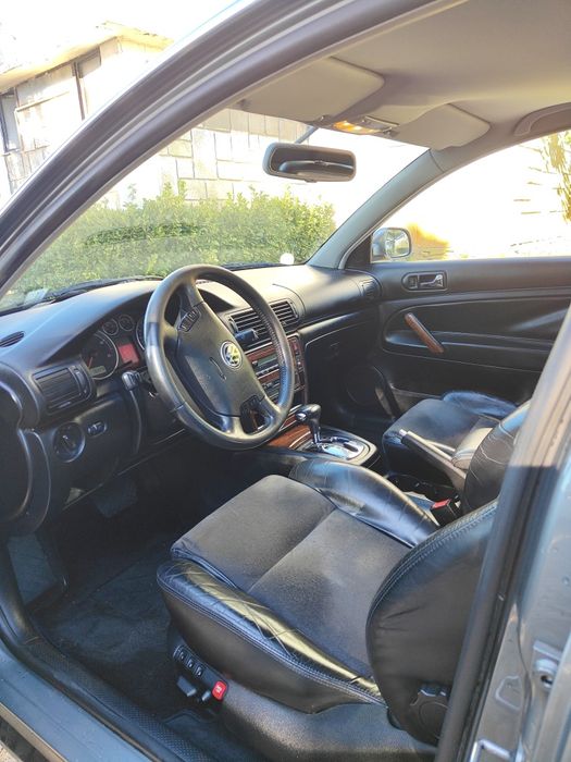 VW Passat 2.5 TDI CX automática//Highline
