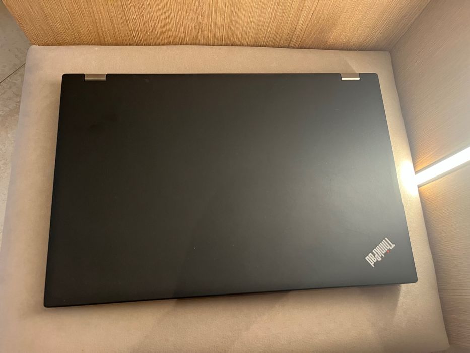 Dwa Thinkpady T470s i P51
