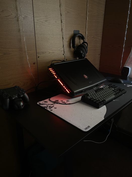 Ігровий ноутбук MSI GE72