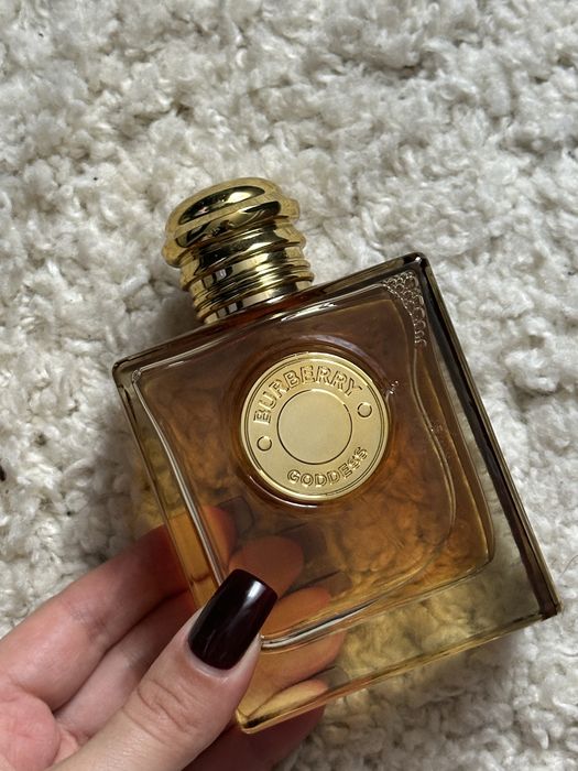 burberry goddess - купити товари для краси та здоров'я - Ціна на