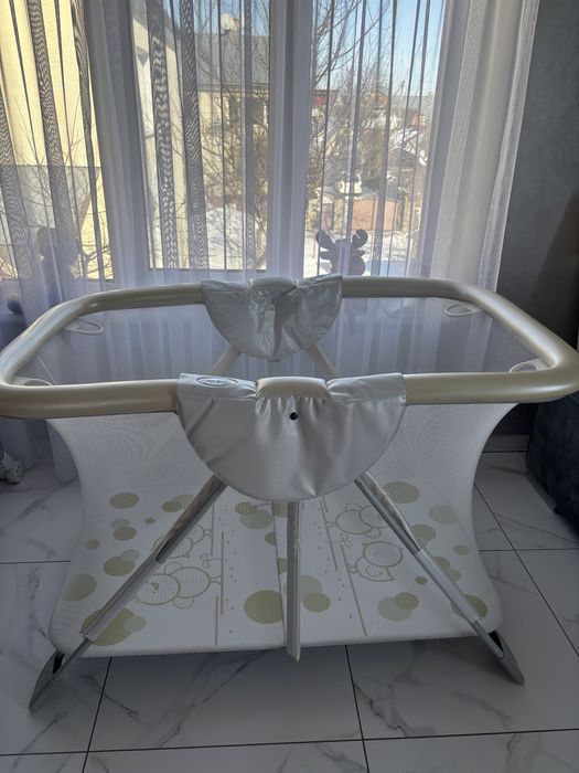 Манеж для дитини