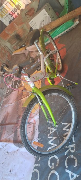 Bicicleta de menina.