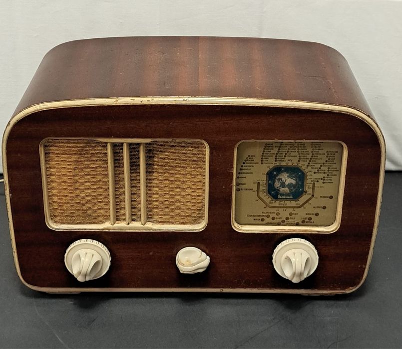 Rádio antigo Centrum