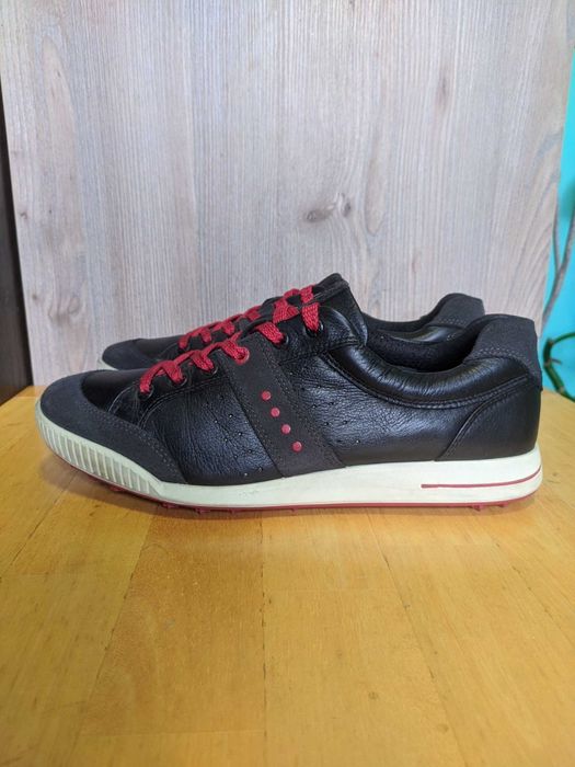 Кроссовки кожаные Ecco Biom