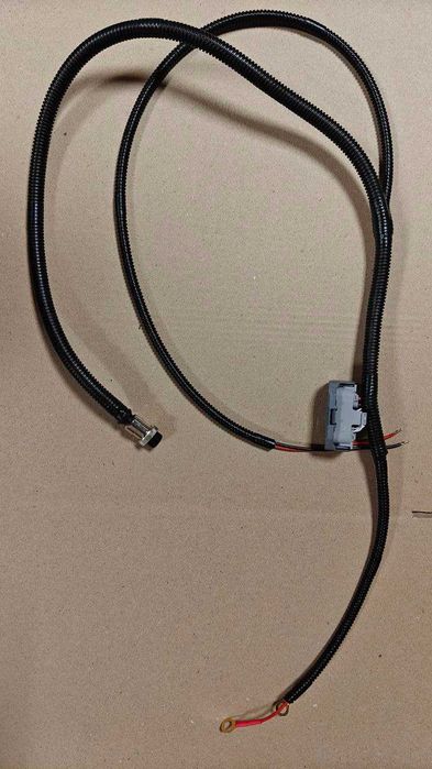 Модуль підключення сонячного інвертора до високовольтної батареї.