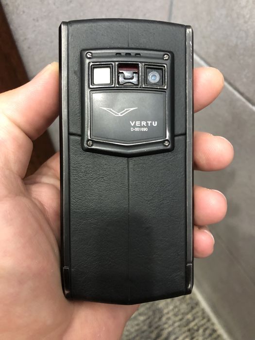 Vertu Ti  телефон