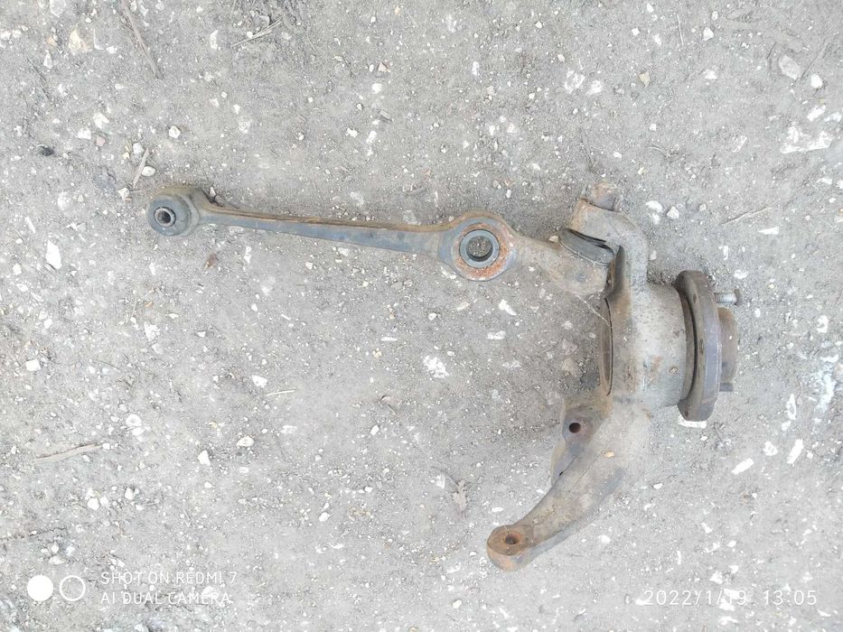 Фиат регата. Цапфа поворотная.