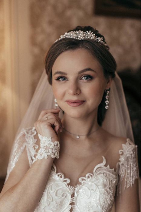 Продам весільну сукню