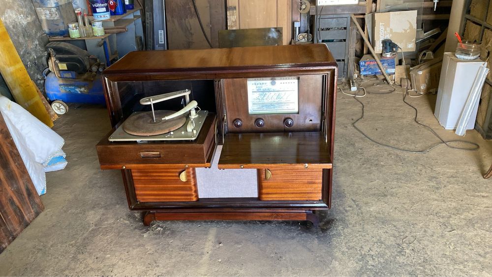 SONORA EXCELLENCE 601 Portable Turntable Radio (1960, Restored)64552831641729123