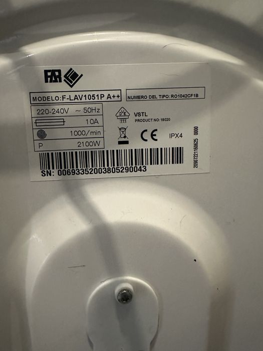 Maquina de lavar roupa