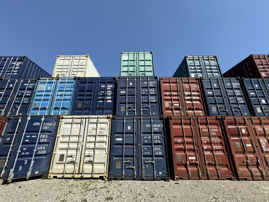 Морской контейнер 20 футов, Киев (Жуляны / Живые Фото)