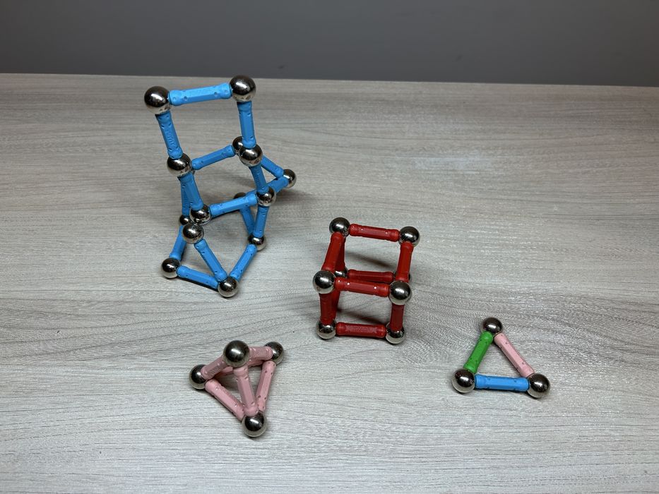 Magiczne magnetyczne kuleczki