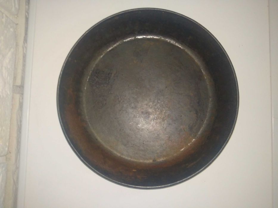 Сковорідка чавунна