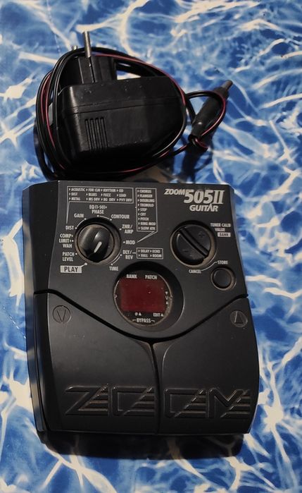 Продам гитарный процессор Zoom 505ii.