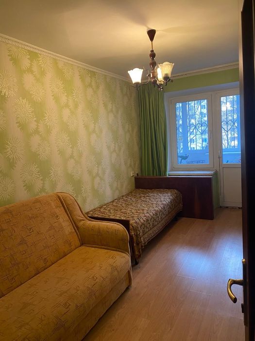 Продаж 4 кімн. квартири вул.Набережна 8