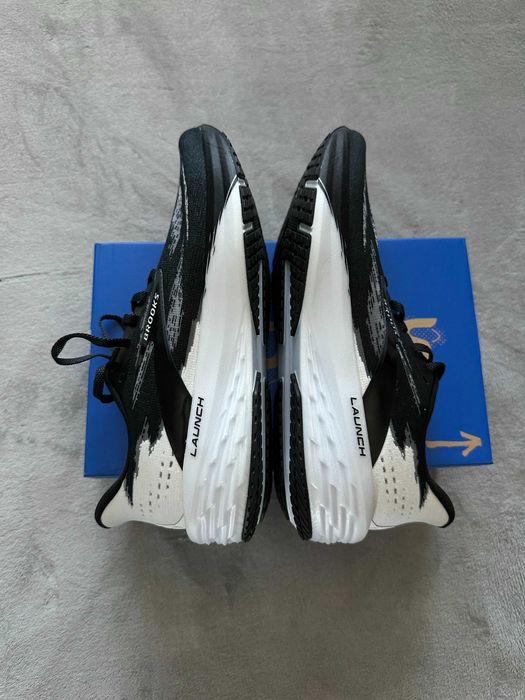 Buty sportowe do biegania na siłownie męskie brooks rozmiar: 43