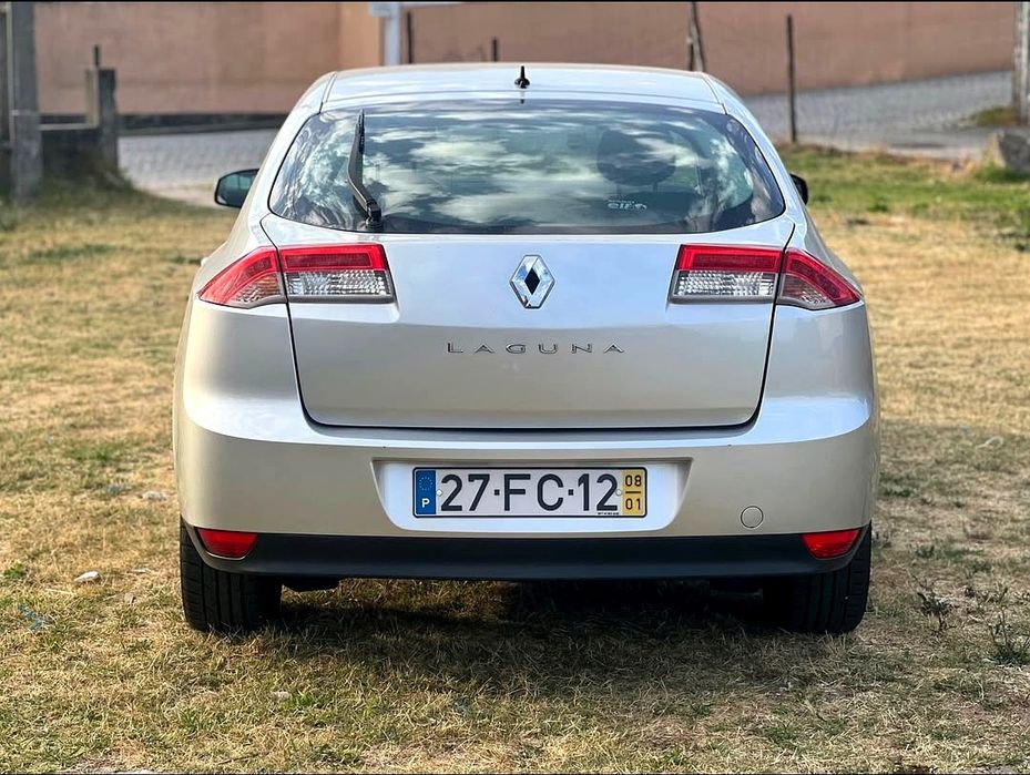 Renault Laguna — fotografia 3